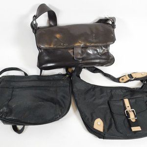 Three Small Black Purses CL3201 0420